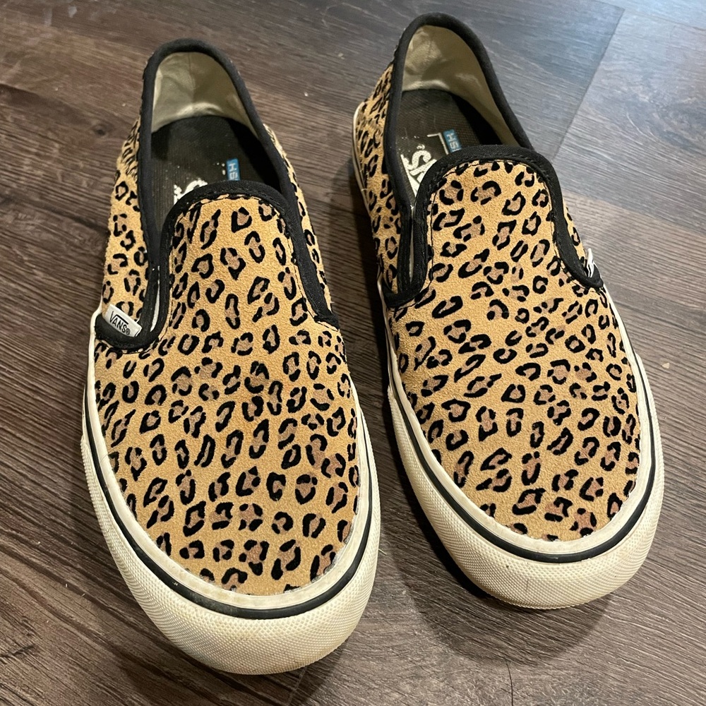 Vans Slip On - Cheetah/Leopard Print- Suede Size 8.5